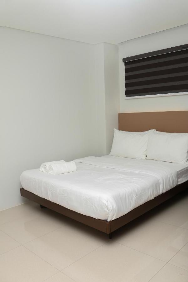 The Chipper Hotel Quezon City Buitenkant foto